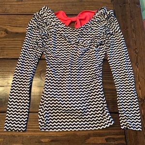Boutique style Chevron low back bow shirt size S